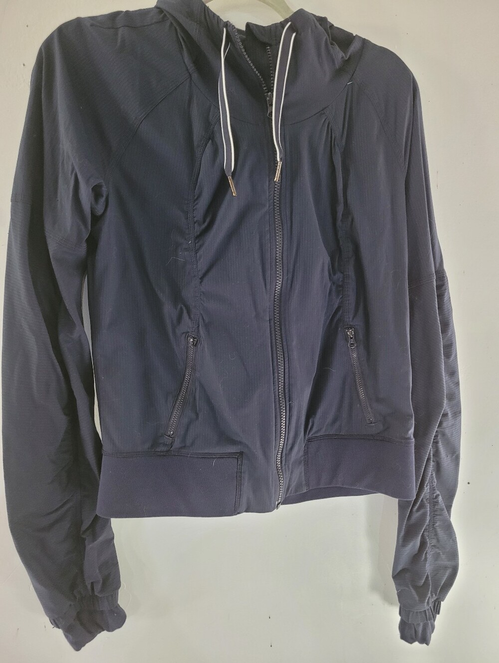 Lululemon 8 Women's Navy Zip-Front Hooded Jacket